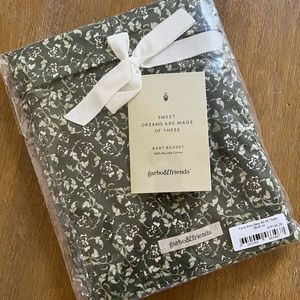 Garbo & friends Baby Duvet in Floral Moss